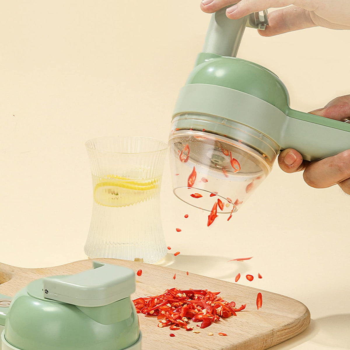 4 in 1 Handheld Electric Vegetable Cutter Set G995