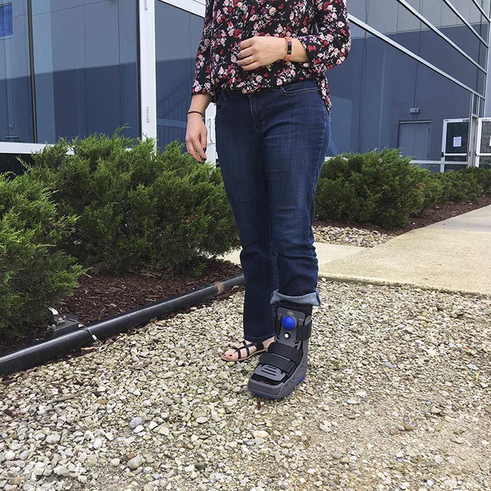 Low Top Air Cam Walking Boot X-Large Q844601