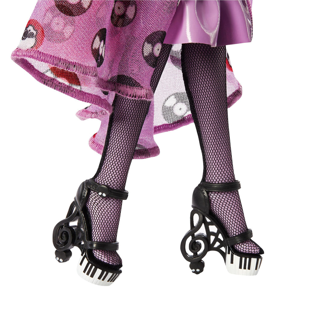 Operetta Doll D28750
